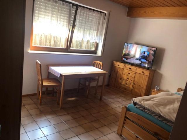 1 Zimmer Apartment 22 Qm Neustadt-Duttweiler Neustadt an der Weinstraße Extérieur photo